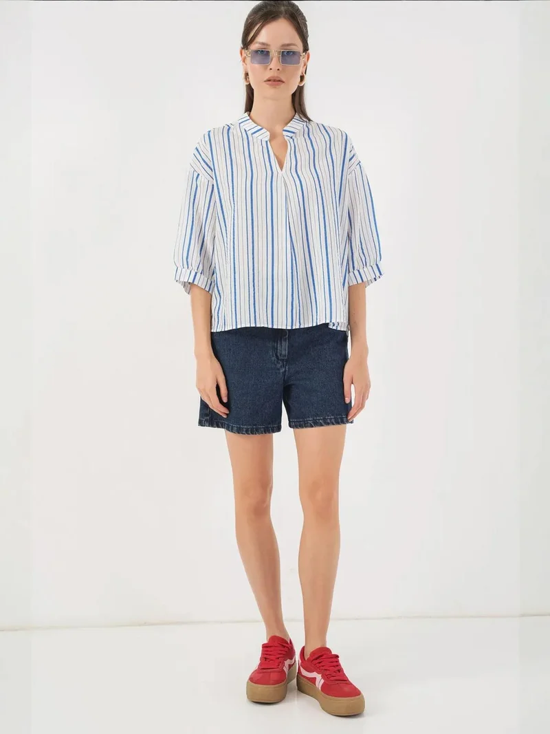 بيغ دارت بلوزة بياقة على شكل حرف  مخططة