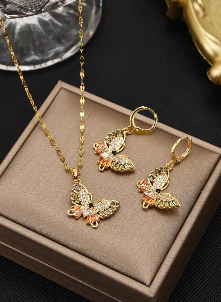 نيو ستايل طقم اكسسوارات نسائي سلسال وحلق اذن من الاستانلس ستيل مطلي باللون الذهبي - Image 1