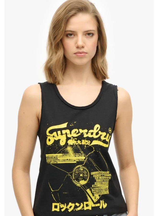 سوبر دراي تانك بياقة سكوب بطبعة بانك روك