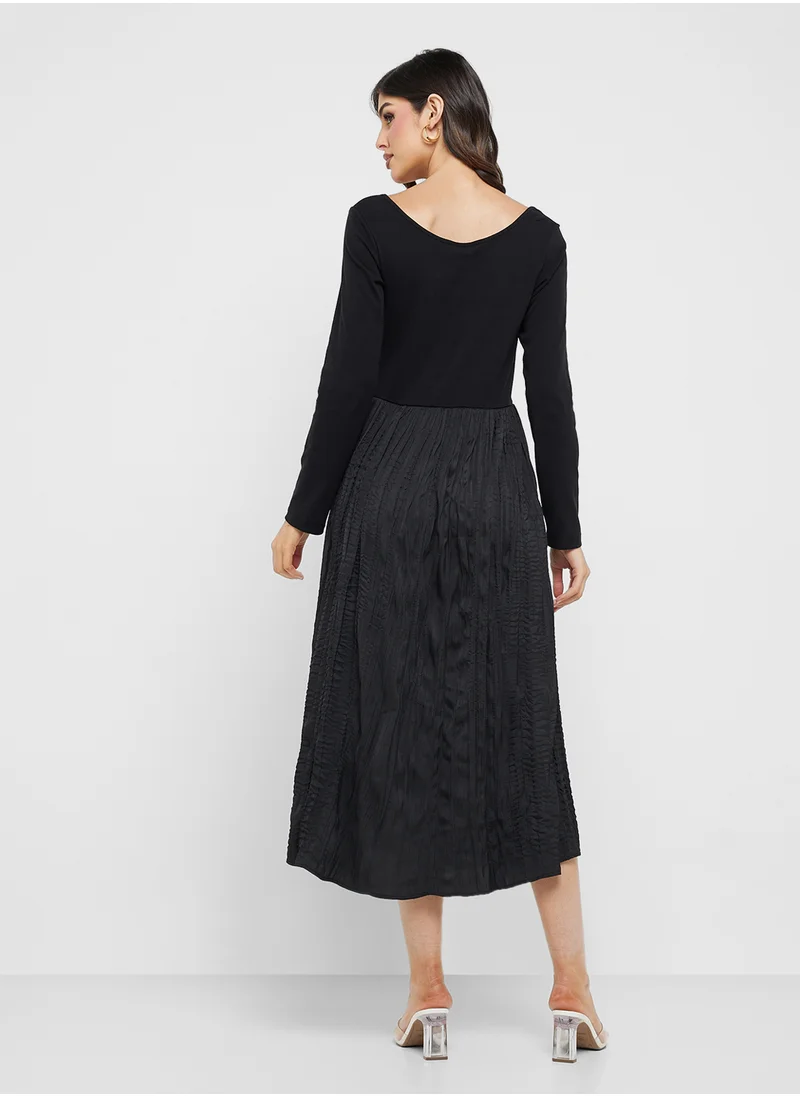 جوفونا لندن Long Sleeve Landon Scoop Neck Dress