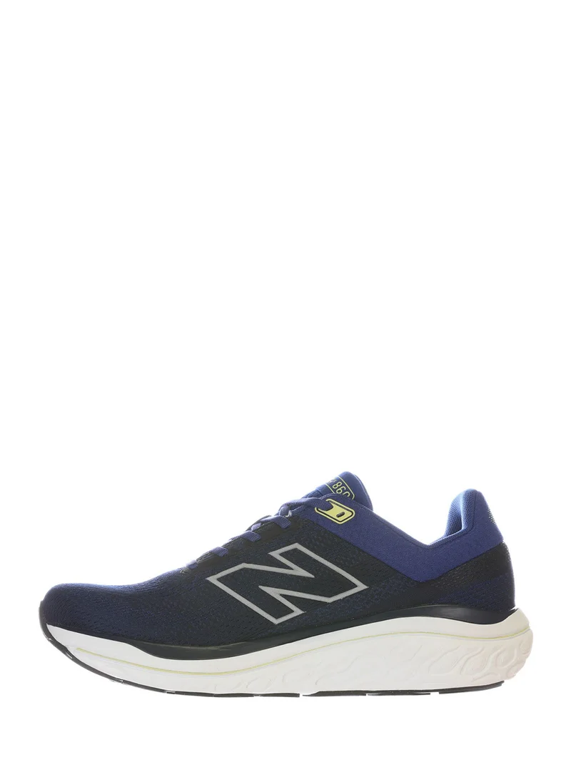 New Balance 860