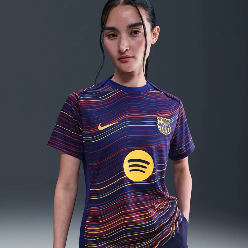 نايكي قميص برشلونة النسائي الأكاديمي للمباريات قبل المباراة