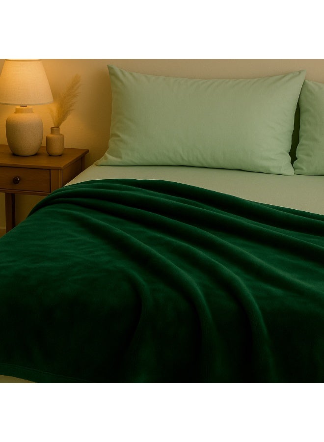 Elega Decor Flannel Blanket – Double (200x220 cm) – Solid Dark Green | Ultra-Soft, Premium Brushed Polyester, All-Season Comfort - Image 1