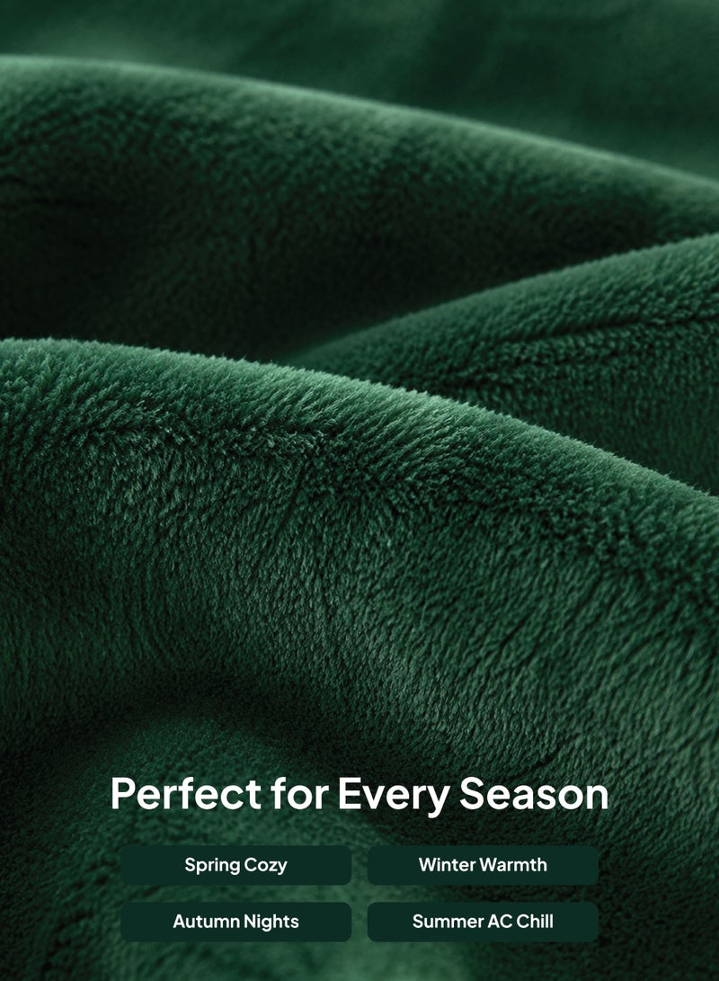 Elega Decor Flannel Blanket – Double (200x220 cm) – Solid Dark Green | Ultra-Soft, Premium Brushed Polyester, All-Season Comfort - Image 4