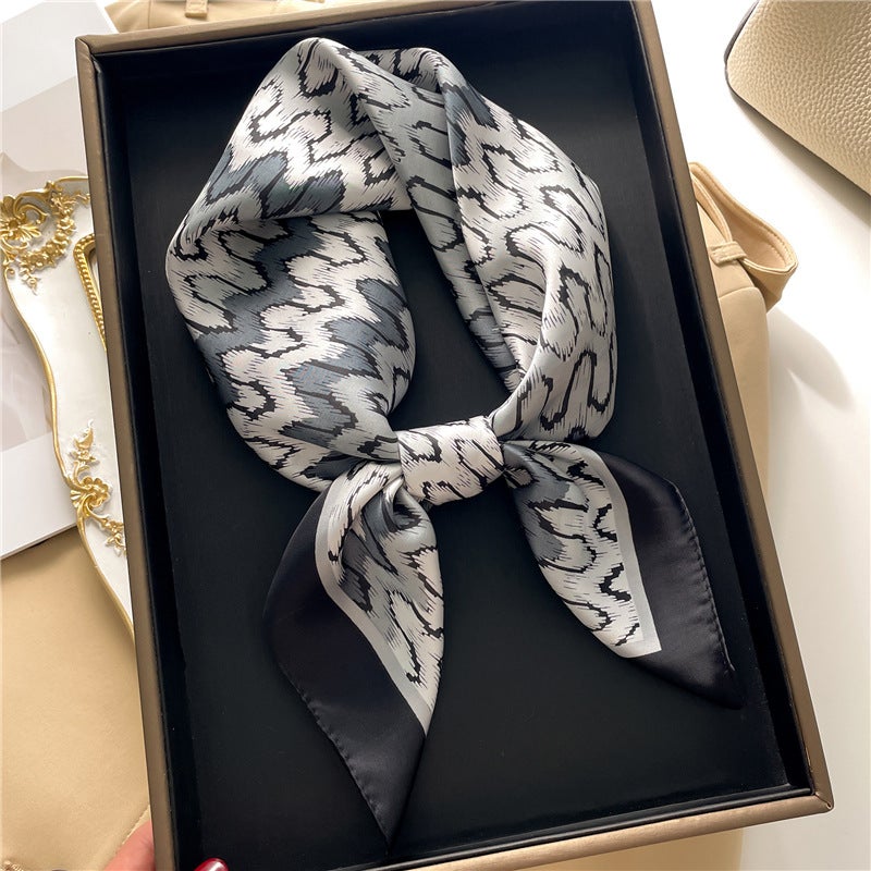 Factory wholesale scarves ladies scarf shawls 70cm Korean small square silk satin printed spring and summer sunscreen scarf  - Image 3