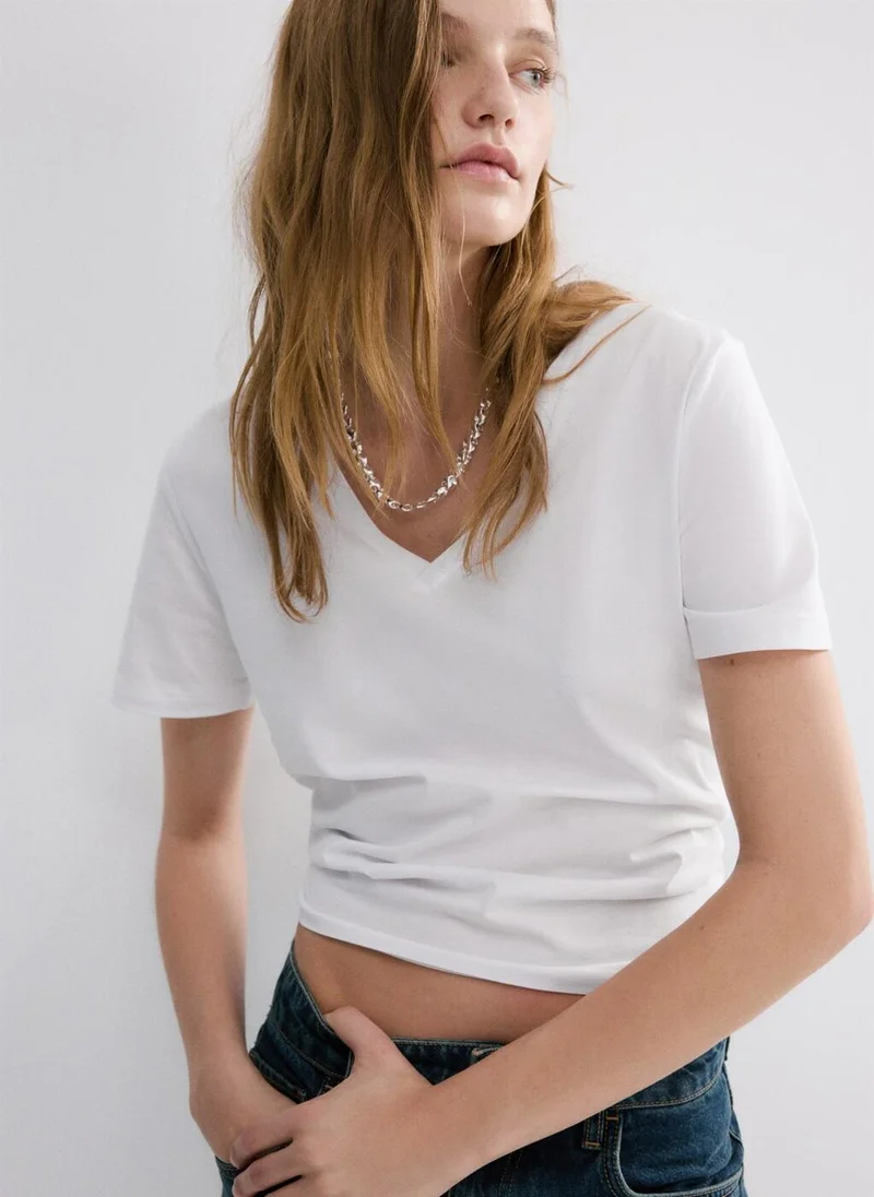 مانجو V-neck cotton T-shirt