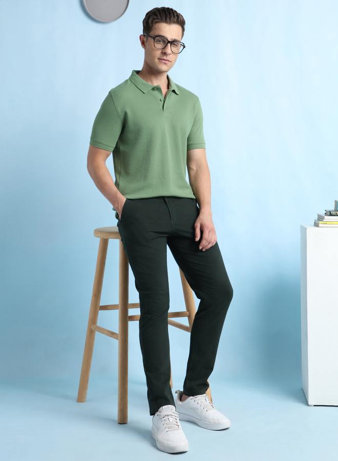 Dennis Lingo Men's Olive Cotton Blend Solid Pattern Regular Fit T-Shirt  - Image 1