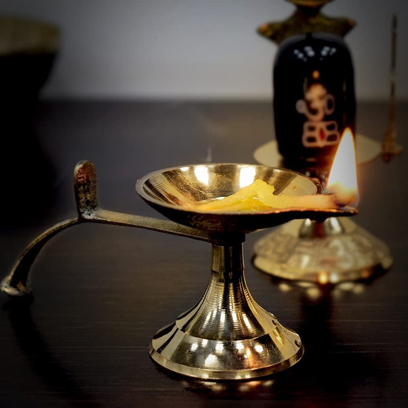 Puja N Pujari Puja N Pujari Aarti Diya with Handle Oil Lamp Diya for PoojaDeepak with Handle  - Image 1