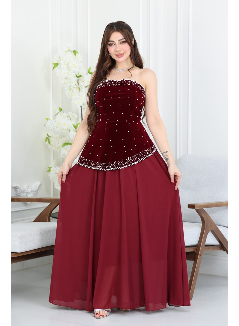 المصمم الحديث فستان سهرة مخمل انيق بتصميم يجمع بين الأناقة الكلاسيكية ولمسة عصرية جذابة - Image 1