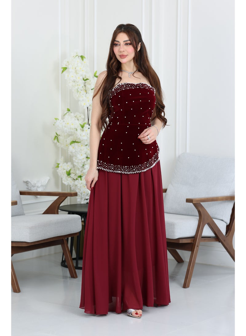 المصمم الحديث فستان سهرة مخمل انيق بتصميم يجمع بين الأناقة الكلاسيكية ولمسة عصرية جذابة - Image 2