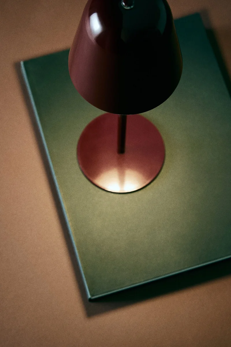 H&M Rechargeable table lamp