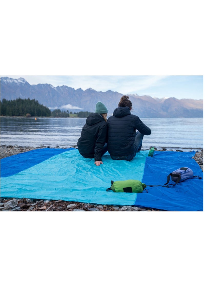 SYOSI Beach Blanket Soundproof, Extra-Large Beach Mat, Big & Compact Sand Free Mat Quick Drying, Lightweight & Durable with 6 Stakes & 4 Corner Pockets  - Image 4