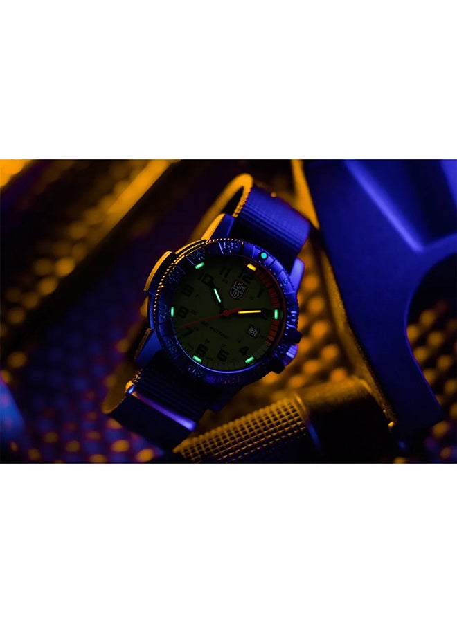 لومينكس ساعة يد رجالية بعقارب دائرية من النايلون . -  مم - Image 5