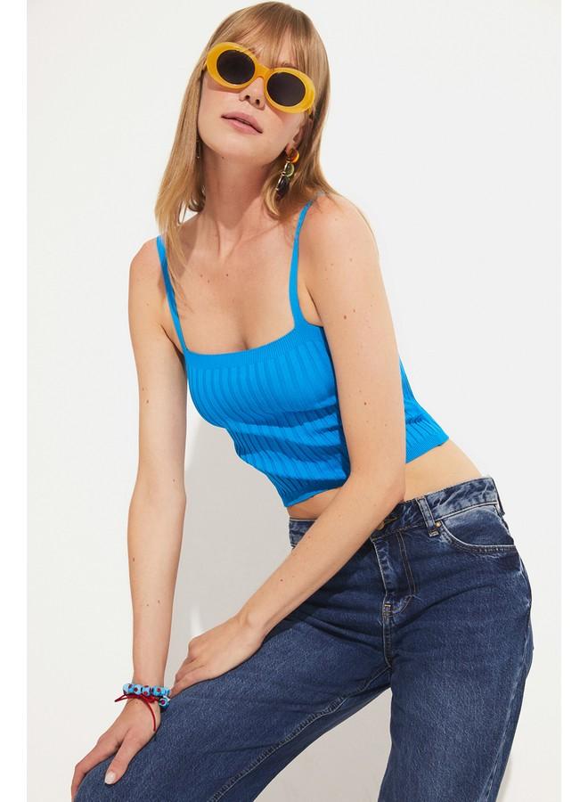 جون توب جينز محبوك بحمالات زرقاء - Image 2