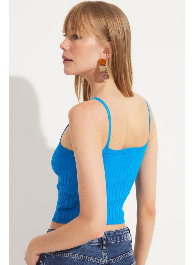 جون توب جينز محبوك بحمالات زرقاء - Image 4