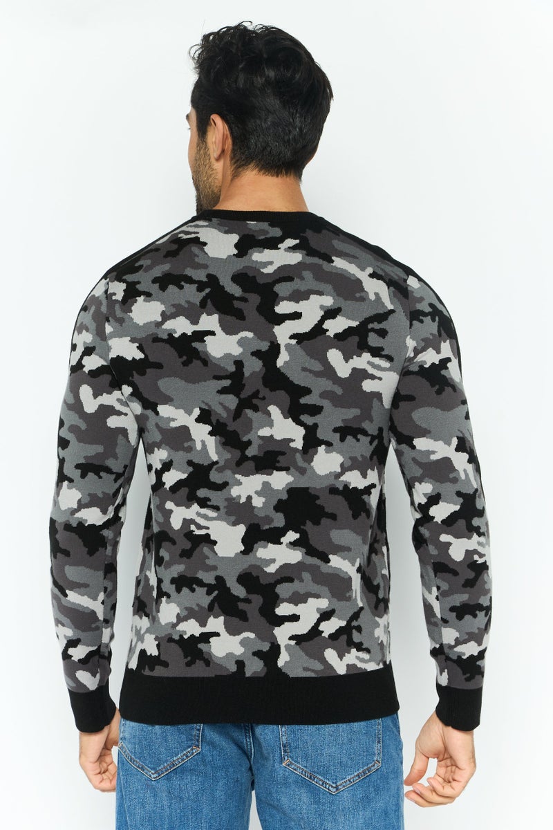 Michael Kors سويت شيرت طويل الأكمام للرجال بتصميم تمويه وشعار، متعدد الألوان - Image 4