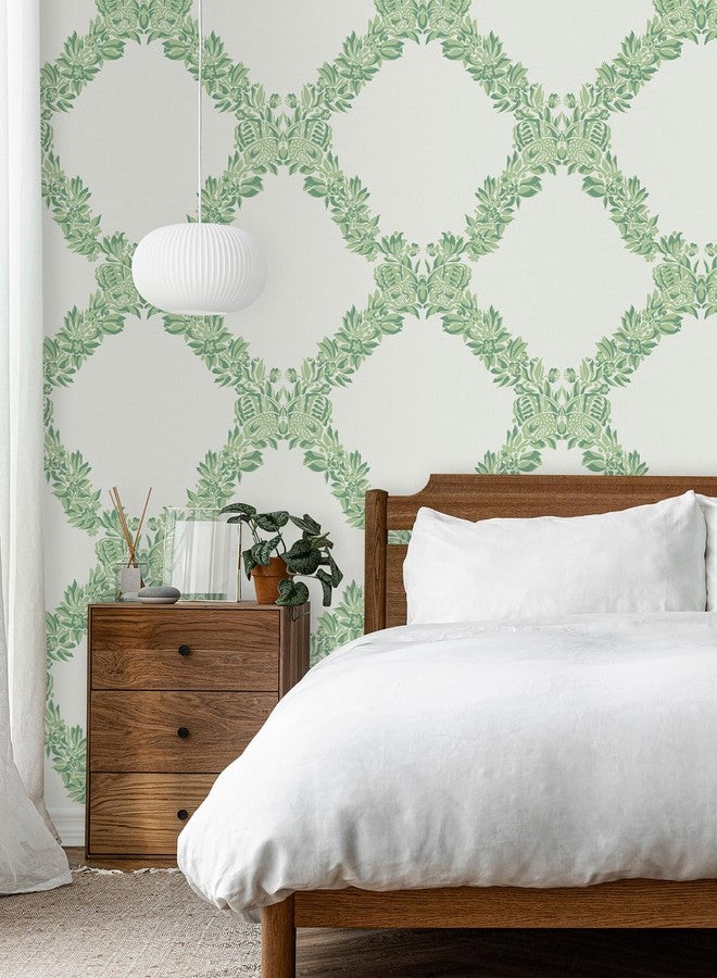 نو وولبيبر ورق جدران NuWallpaper Scalamandre x Scalamandre Jade Wreath Peel & Stick، SCS6051 - Image 2