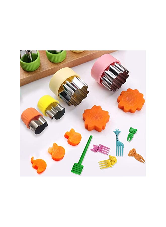 S-TOP 32 Pcs Sandwich Cutter Set, Sandwich Cutter and Sealer Cookie Cutters Vegetable Fruit Cutters Shapes for Kids with Food Picks Brush - Image 2