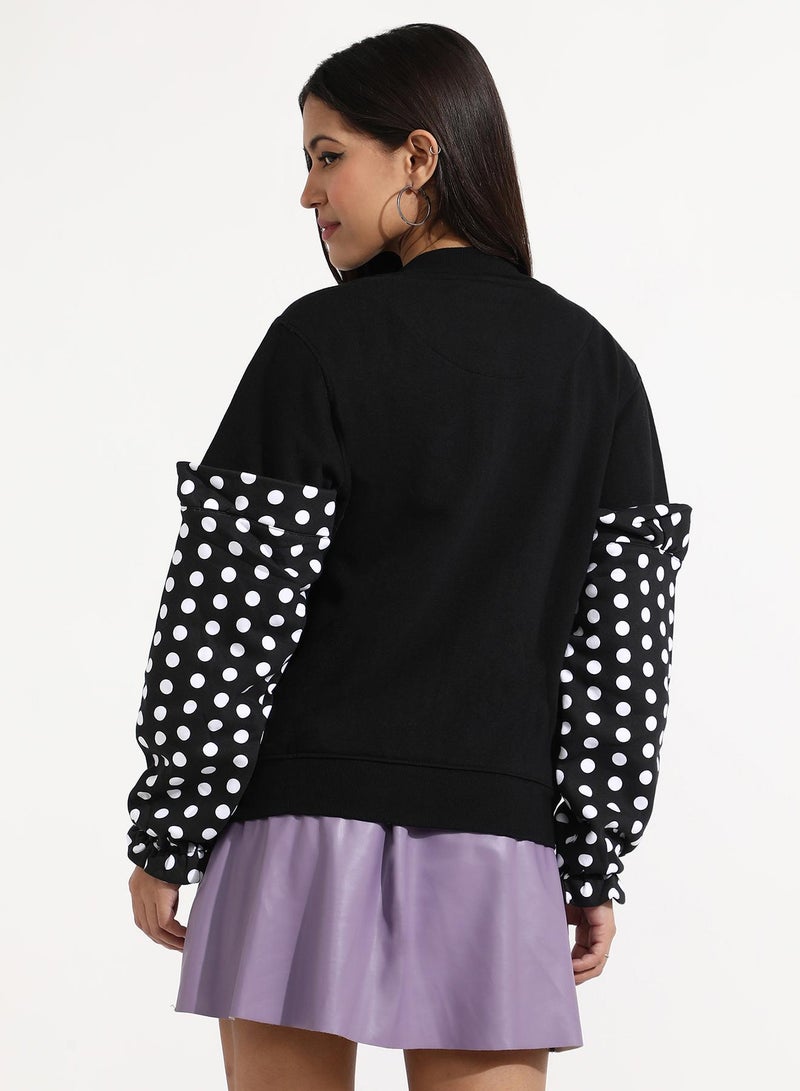 Campus Sutra Women's Black Zip-Front Sweatshirt With Polka Dot Sleeve  - Image 5