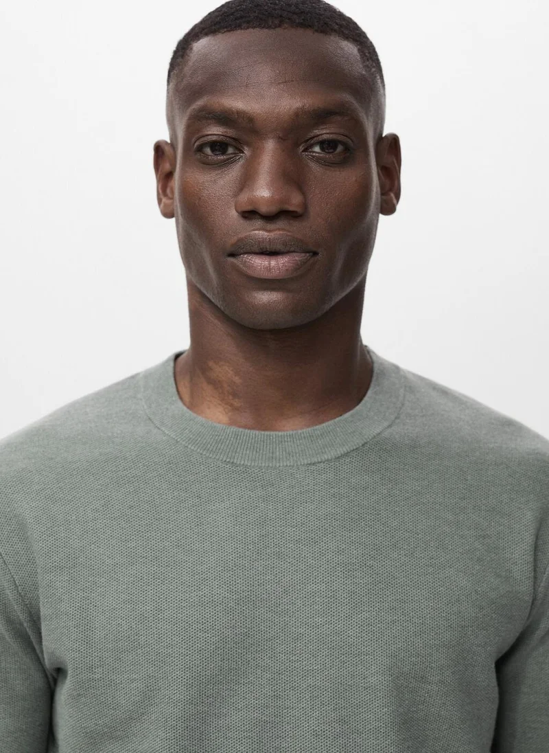 مانجو مان كنزة قطنية محبوكة ذات بنية دقيقة