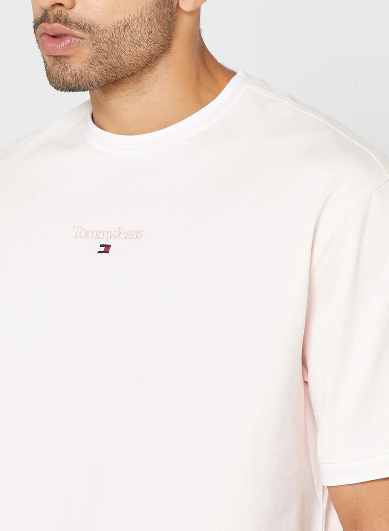 TOMMY JEANS Logo Crew Neck T-Shirt