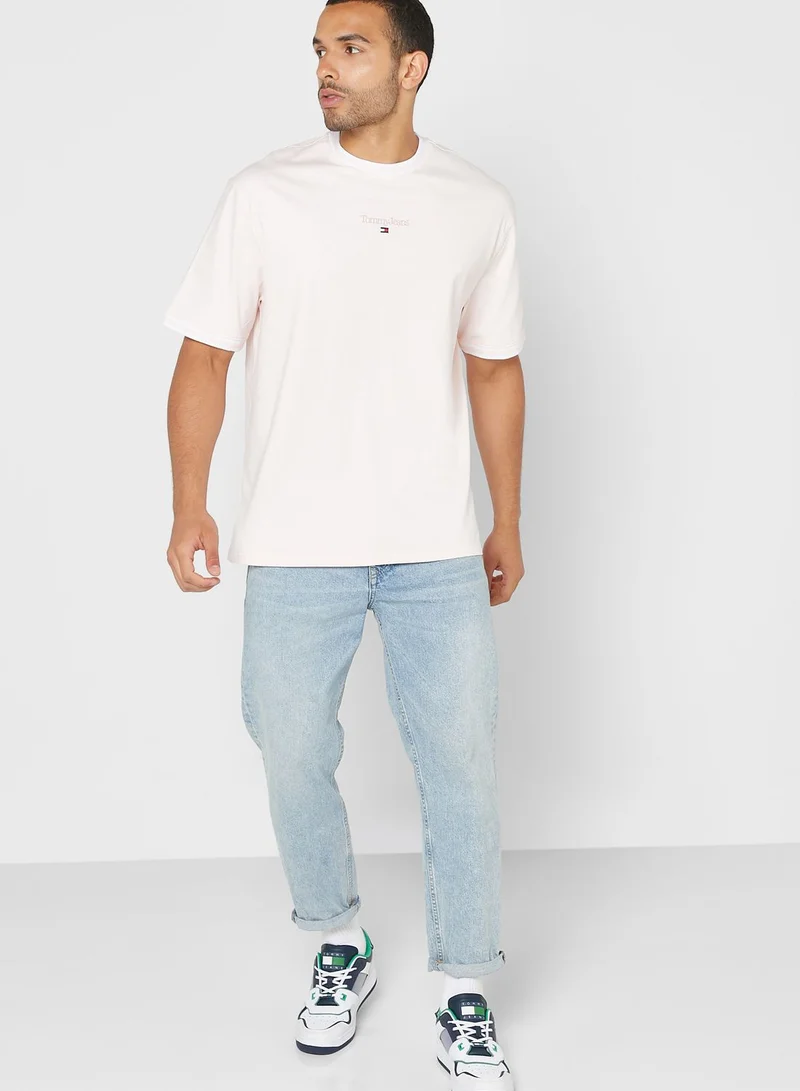 TOMMY JEANS Logo Crew Neck T-Shirt