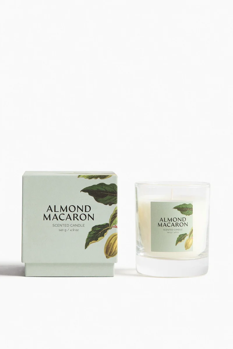 اتش اند ام شمعة معطرة في حامل زجاجي