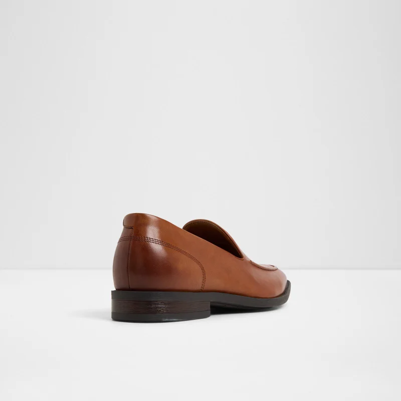 الدو Brown Loafers