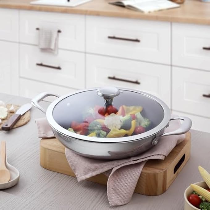 كوريل مقلاة دورانانو كادهاي 24 سم من الفولاذ المقاوم للصدأ ثلاثي الطبقات بتقنية طلاء كادهاي غير لاصقة وخالية من حمض بيرفلورو الأوكتانويك مع مقابض متينة بدون طلاء كيميائي ومتوافقة مع الحث بالغاز - Image 4