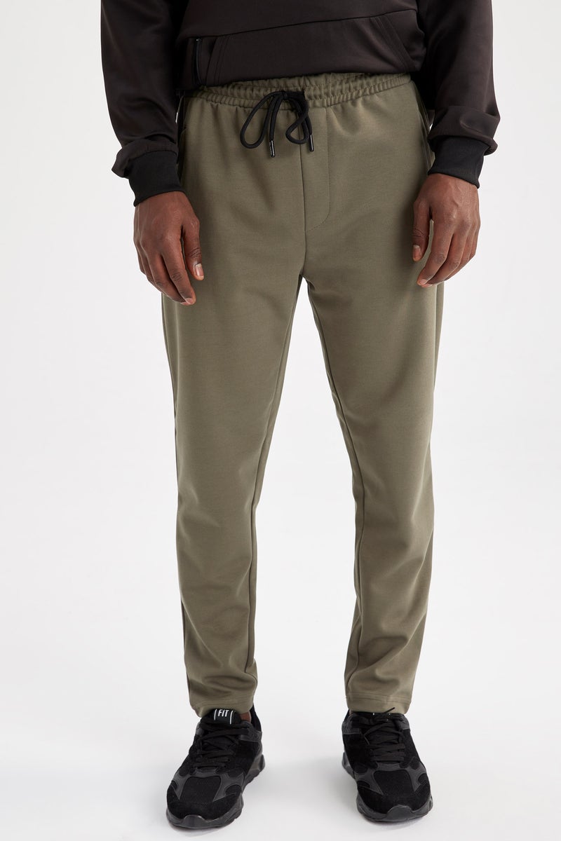 DeFacto Man DeFactoFit Slim Fit Elastic Waist Pocketed Straight Leg Jogger Sweatpants  - Image 4