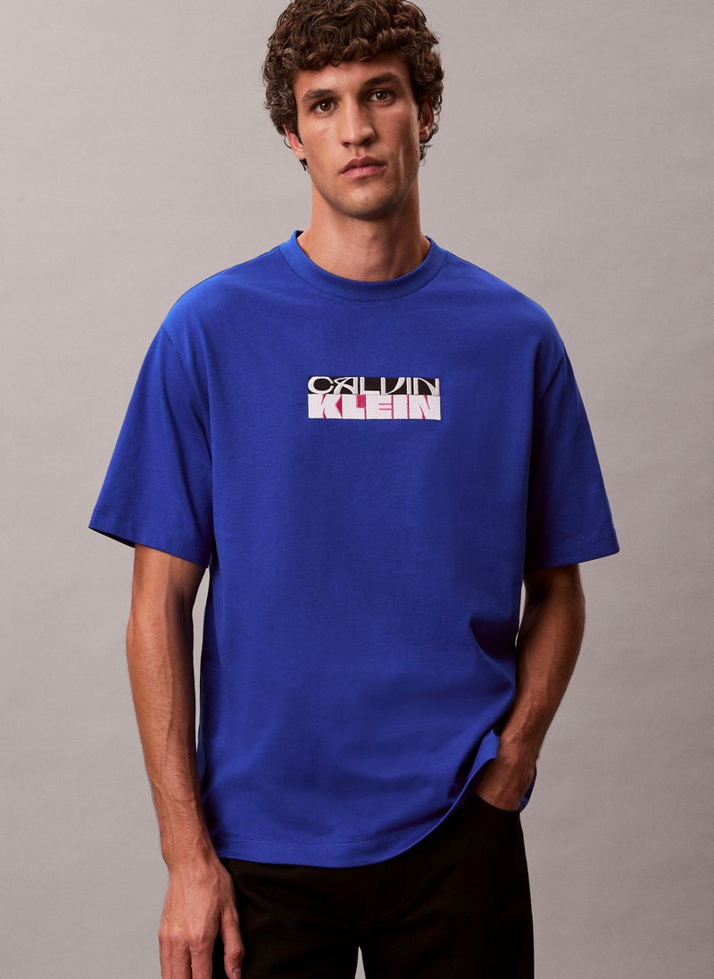 Calvin Klein Jeans Block Logo Graphic Relaxed T-Shirt - Image 1