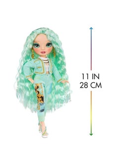 General Rainbow High School |Daphne Mintonn – Series 3 Mint (Light Green) Fashion Doll with 2 Outfits  - Image 3