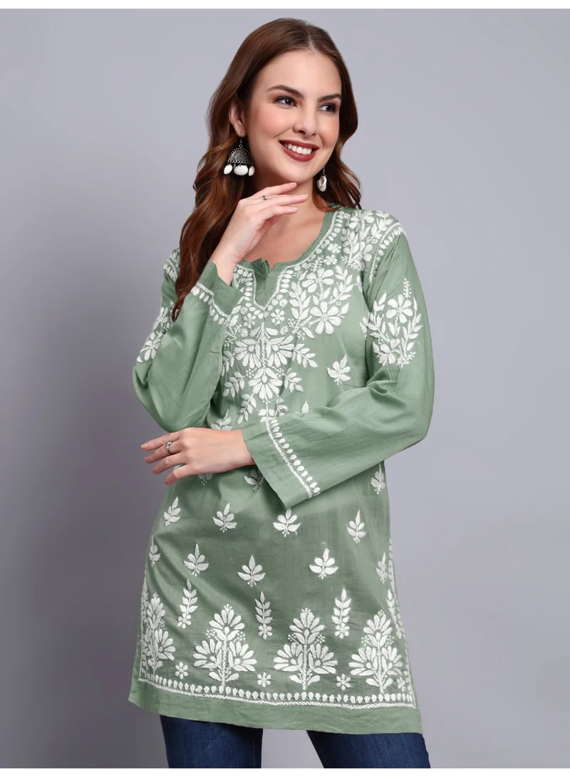 الايا توب قصير نسائي مطرز يدوياً شكنكاري من القطن - AL3724