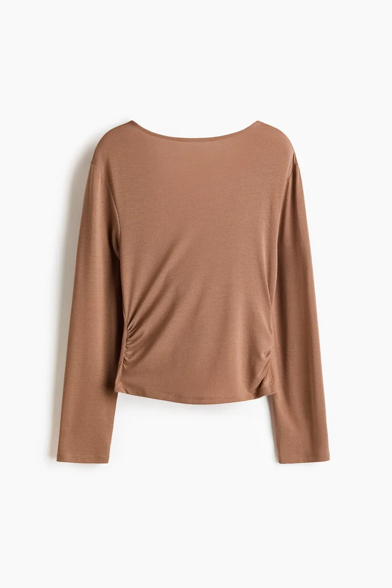 اتش اند ام بلوزة جيرسيه بظهر منخفض ومنسدل