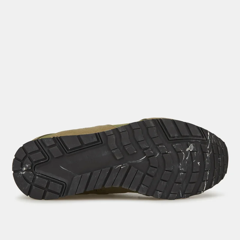 EKN Footwear Men's Low Seed Runner Shoe