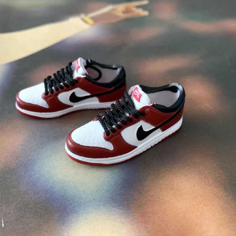 dunk series nude shoes a pair of wholesale 3D hollow bjd shoes sneakers model aj keychain dunk Chicago (pair of nude shoes)