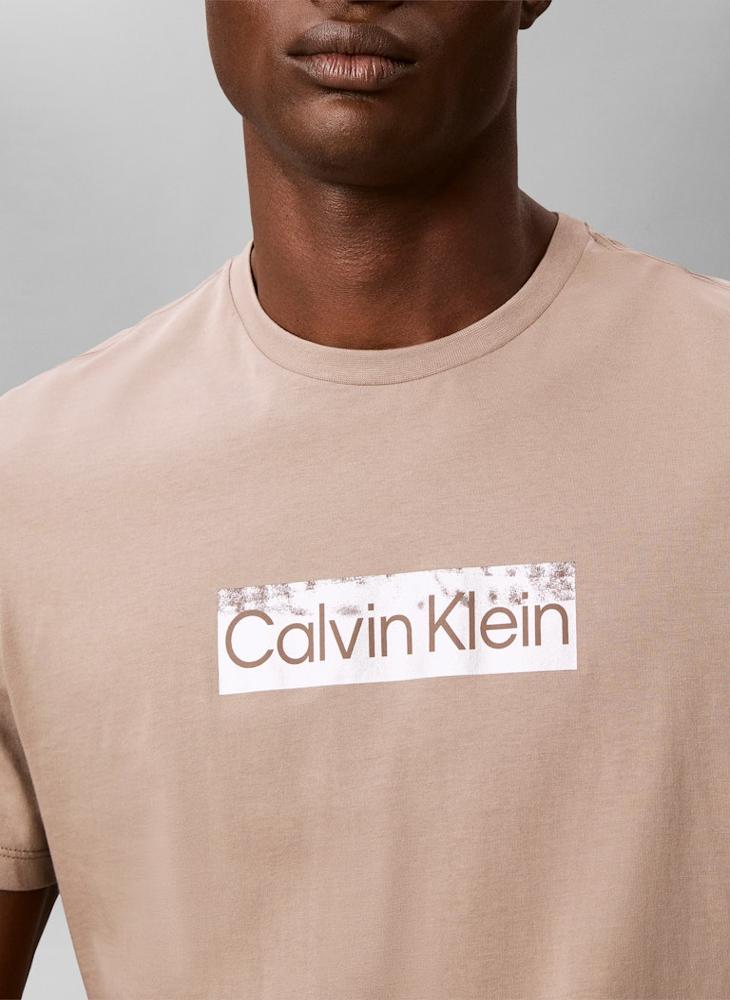 CALVIN KLEIN Graphic Logo T-Shirt - Image 3