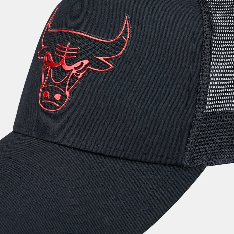 NEW ERA Men's Foil Logo Chicago Bulls Trucker Cap