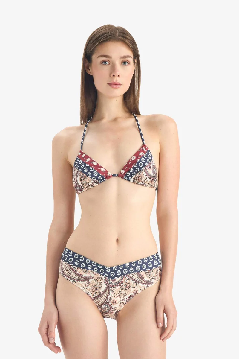 ديفاكتو Fall in Love Regular Fit Patterned Bikini Top