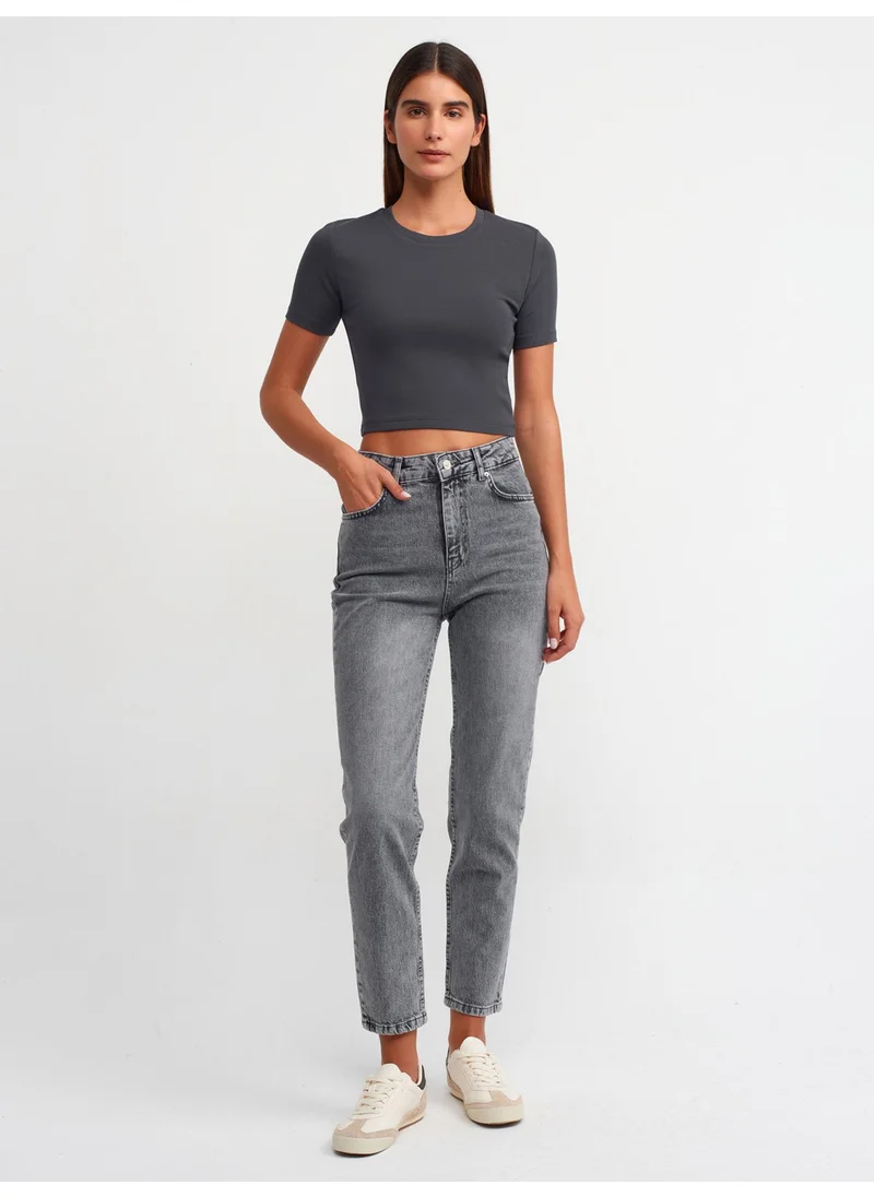 ديلفين 30124 Crop T-Shirt-Anthracite