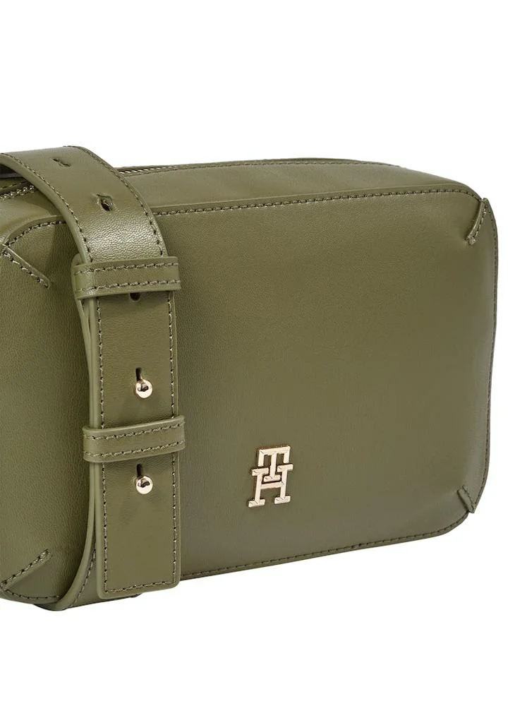 تومي هيلفيغر Zip Over Top Handle Crossbody