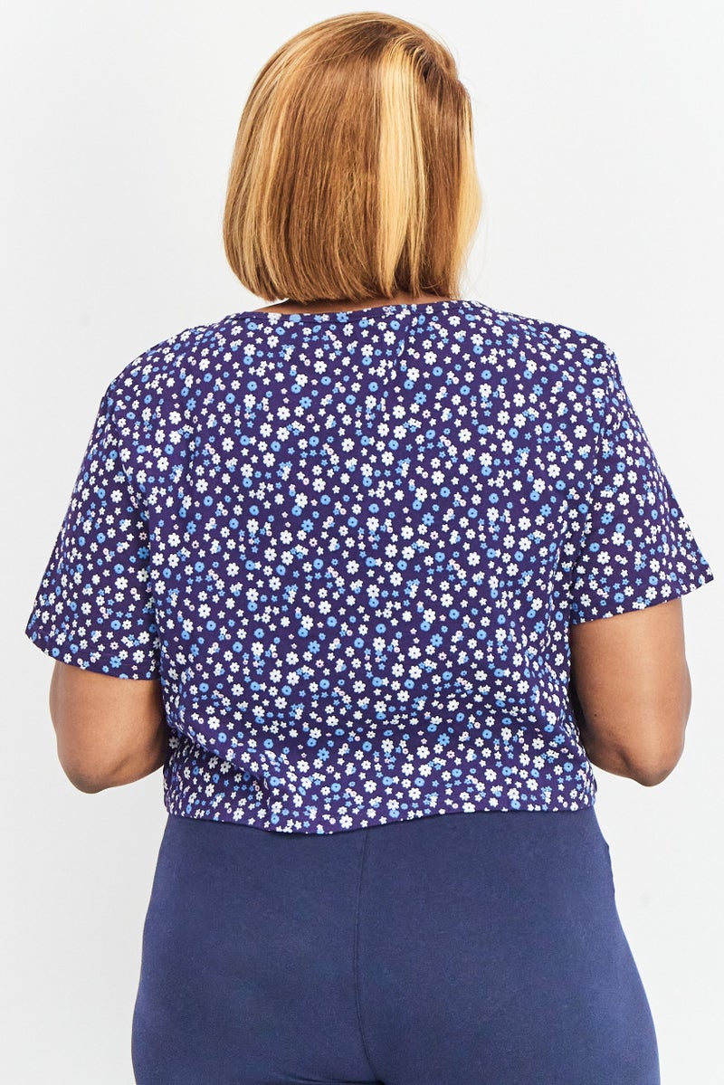 Daisy Street Women Plus Size V Neckline Short Sleeve Allover Printed Blouse, Navy Combo - Image 3