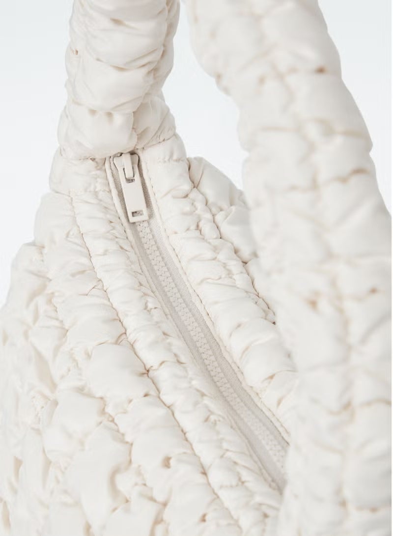 كوش حقيبة سحابة متوسطة الحجم للكتف - Image 3