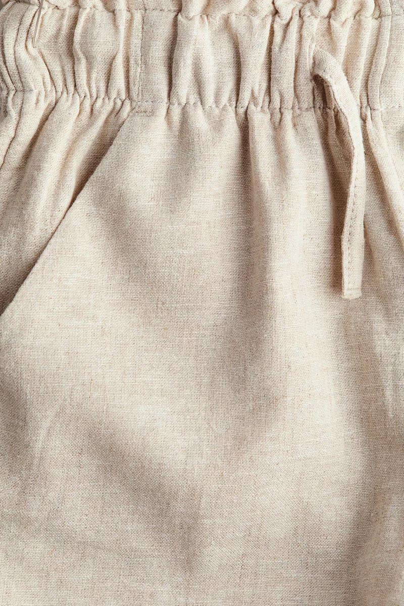 اتش اند ام شورت من مزيج الكتان