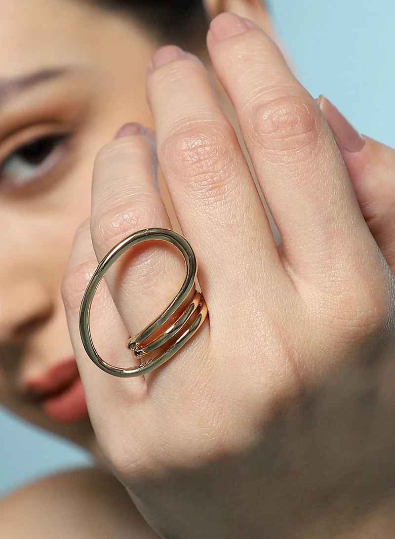 SOHI SOHI Women The Wrap-Line Statement Ring | California  Colour | One-Size | Metallic Alloy Material | Adjustable Closure | Ring For Casual & Evening Wear