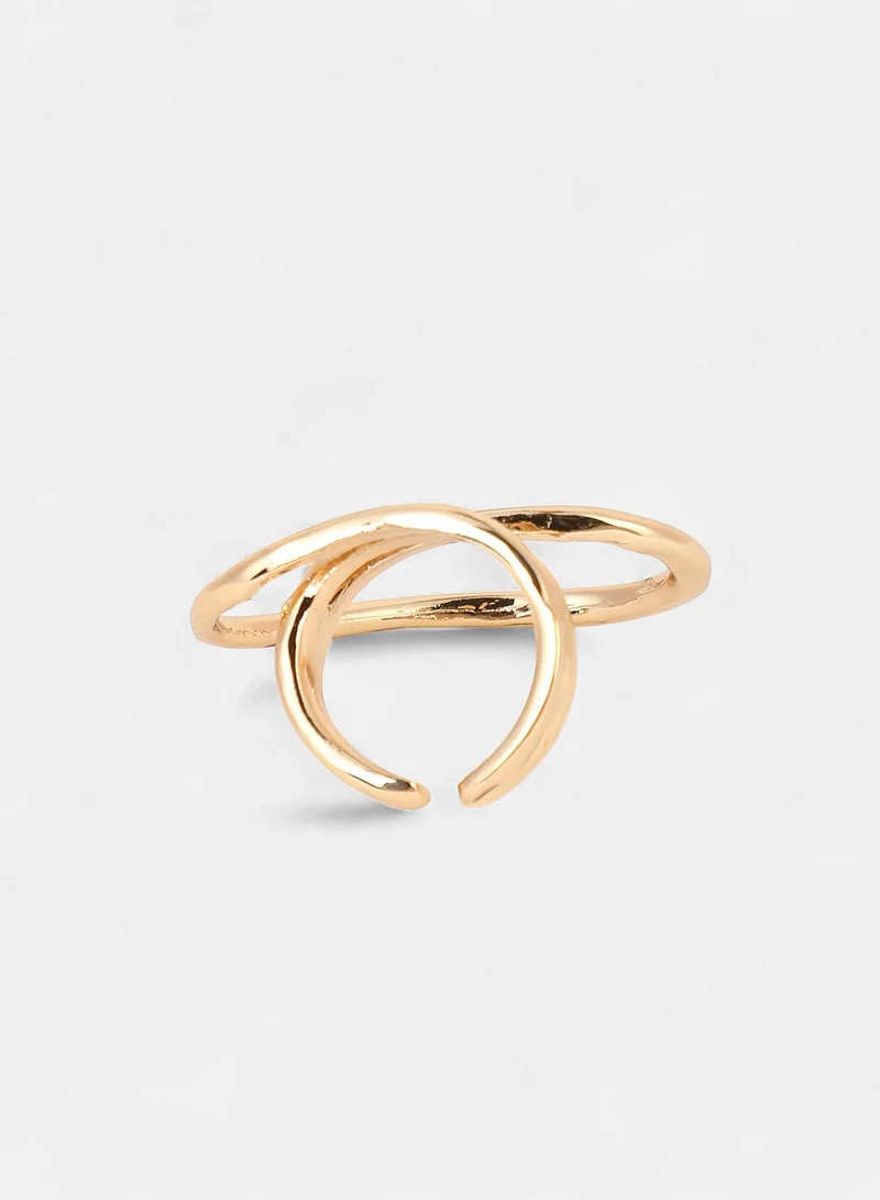 SOHI SOHI Women The Wrap-Line Statement Ring | California  Colour | One-Size | Metallic Alloy Material | Adjustable Closure | Ring For Casual & Evening Wear