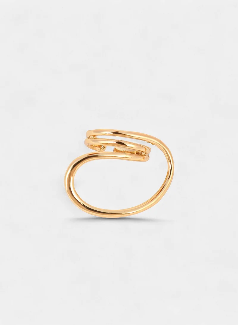 SOHI SOHI Women The Wrap-Line Statement Ring | California  Colour | One-Size | Metallic Alloy Material | Adjustable Closure | Ring For Casual & Evening Wear