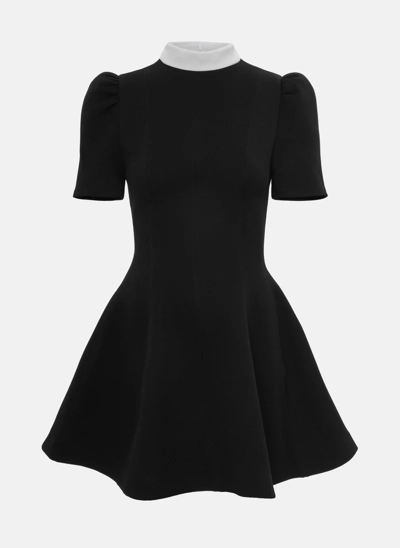 Lichi Mini dress with voluminous skirt and contrasting collar