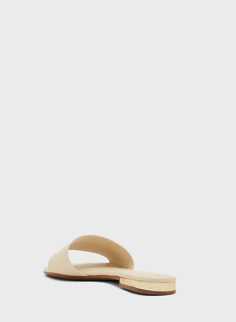 Beira Rio Mung Sandals - Image 2