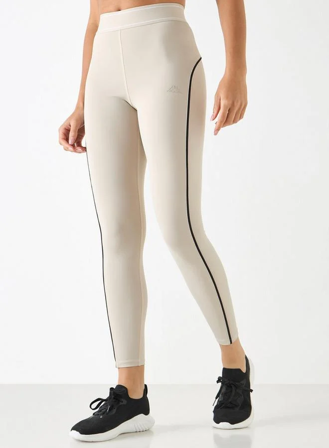 كابا بنطلون ليقنز منقوش بشعار كابا